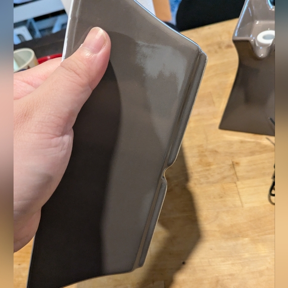 Ceramic Pet Fountain - Picture 15 of 16